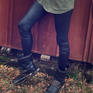 Vegan leggings